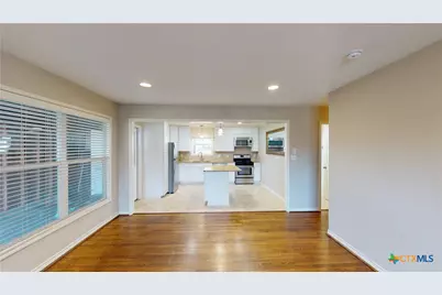 2308 E Walnut Avenue, Victoria, TX 77901 - Photo 7