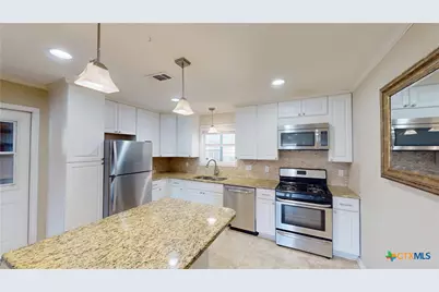 2308 E Walnut Avenue, Victoria, TX 77901 - Photo 9