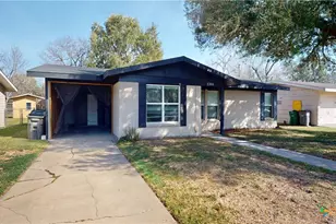 2308 E Walnut Ave, Victoria, TX 77901 - Photo 1