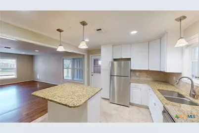 2308 E Walnut Avenue, Victoria, TX 77901 - Photo 11