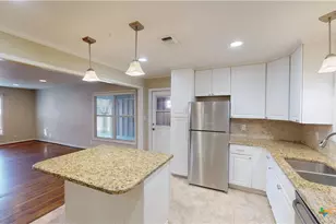 2308 E Walnut Ave, Victoria, TX 77901 - Photo 11