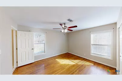 2308 E Walnut Avenue, Victoria, TX 77901 - Photo 17