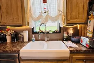 1601 Bridge St, Gatesville, TX 76528 - Photo 9