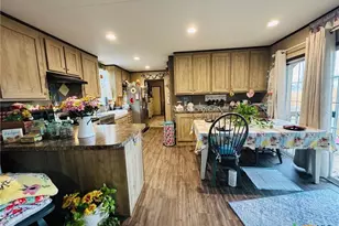 1601 Bridge St, Gatesville, TX 76528 - Photo 7