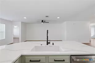 1425 Prairie Rock, New Braunfels, TX 78130 - Photo 13