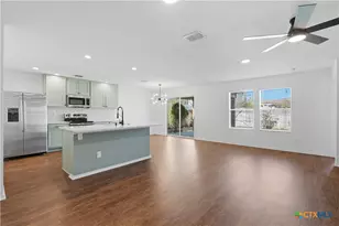 1425 Prairie Rock, New Braunfels, TX 78130 - Photo 9