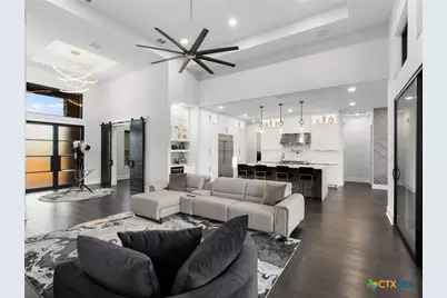 1709 Paradise Parkway, Canyon Lake, TX 78133 - Photo 9