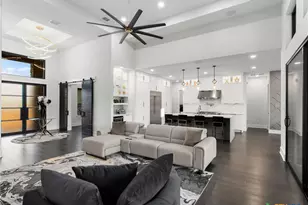 1709 Paradise Pkwy, Canyon Lake, TX 78133 - Photo 9