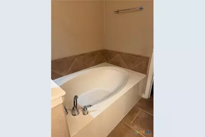 3021 Pine Valley Drive, New Braunfels, TX 78130 - Photo 9