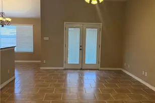 3021 Pine Valley Dr, New Braunfels, TX 78130 - Photo 3