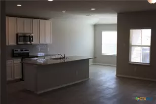 233 Mossberg Wy, New Braunfels, TX 78130 - Photo 5