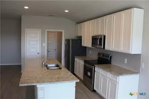 233 Mossberg Wy, New Braunfels, TX 78130 - Photo 11