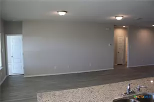 233 Mossberg Wy, New Braunfels, TX 78130 - Photo 15