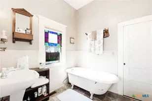 606 S Key Ave, Lampasas, TX 76550 - Photo 29