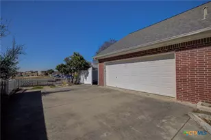 2273 Gruene Lake Dr, New Braunfels, TX 78130 - Photo 35