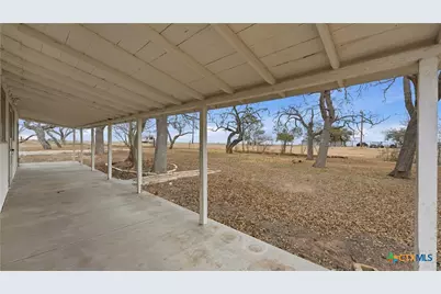 3825 Fm 467, Seguin, TX 78155 - Photo 17