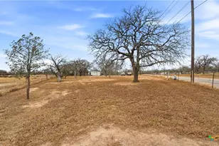 3825 FM467, Seguin, TX 78155 - Photo 19