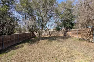 1013 Misty Acres Dr, New Braunfels, TX 78130 - Photo 25