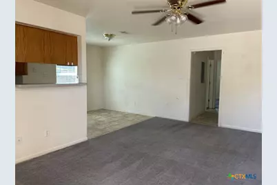 105 W Truman Avenue, Copperas Cove, TX 76522 - Photo 1