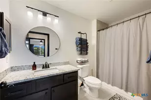 462 Curvatura, New Braunfels, TX 78132 - Photo 25