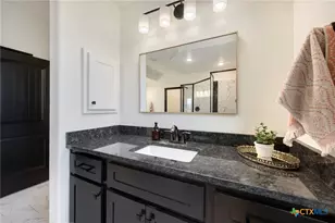 462 Curvatura, New Braunfels, TX 78132 - Photo 19