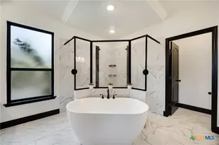 462 Curvatura, New Braunfels, TX 78132 - Photo 17