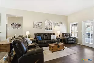 1354 Dawnridge Dr, Canyon Lake, TX 78133 - Photo 5