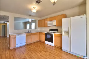 656 Cherokee, New Braunfels, TX 78132 - Photo 9