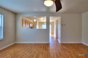 656 Cherokee, New Braunfels, TX 78132 - Photo 5