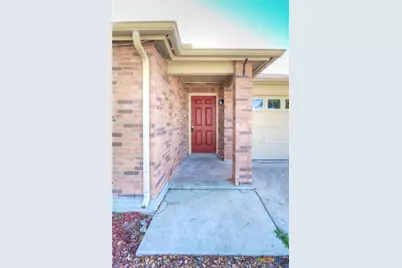 656 Cherokee, New Braunfels, TX 78132 - Photo 3