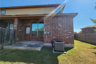 303 Rosalie, New Braunfels, TX 78130 - Photo 15