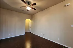 303 Rosalie, New Braunfels, TX 78130 - Photo 3