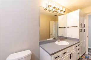 218 W 6th St, Shiner, TX 77984 - Photo 13