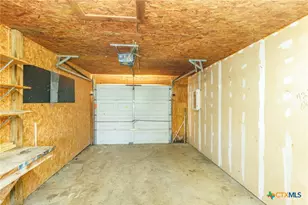 218 W 6th St, Shiner, TX 77984 - Photo 33