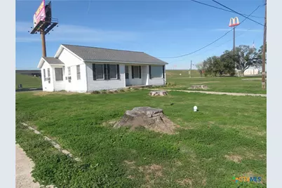 907 N. East St, Edna, TX 77957 - Photo 31