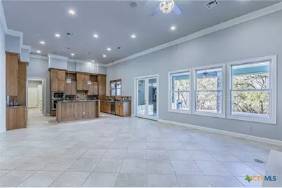 101 Crescent Mesa, Belton, TX 76513 - Photo 5