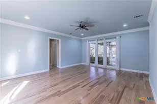 101 Crescent Mesa, Belton, TX 76513 - Photo 13