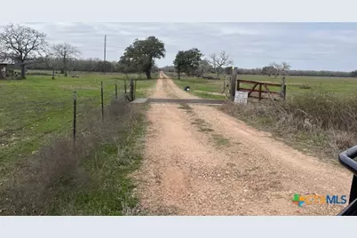 2292 Garrett Road, Yoakum, TX 77995 - Photo 3