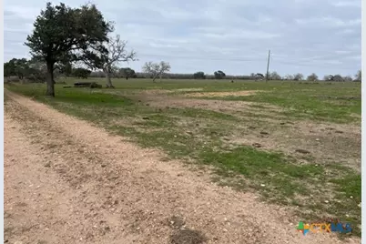 2292 Garrett Road, Yoakum, TX 77995 - Photo 5