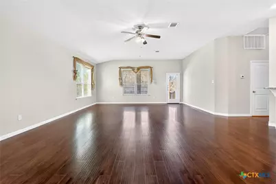 8900 Viewpark Lane, Killeen, TX 76542 - Photo 13