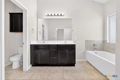 8900 Viewpark Lane, Killeen, TX 76542 - Photo 19