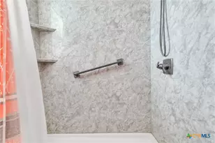 703 Bois D'Arc St, Lockhart, TX 78644 - Photo 21