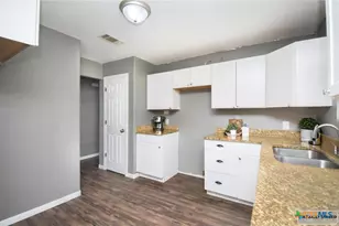 603 Maplewood Dr, Victoria, TX 77901 - Photo 11