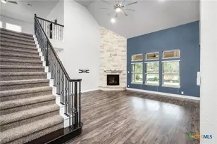 240 Bamberger Ave, New Braunfels, TX 78132 - Photo 7