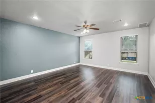 240 Bamberger Ave, New Braunfels, TX 78132 - Photo 9