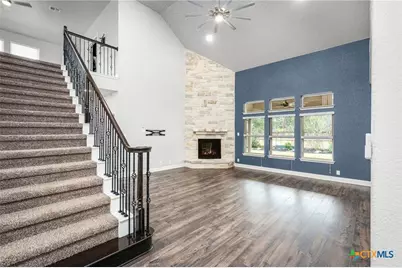 240 Bamberger Avenue, New Braunfels, TX 78132 - Photo 9