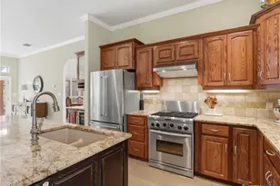 26240 Smithson Valley Rd, San Antonio, TX 78261 - Photo 11