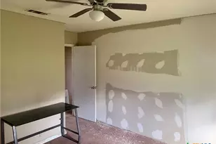 3607 Avondale St, Victoria, TX 77901 - Photo 7