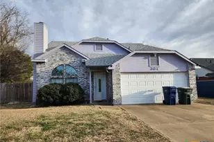 304 E Hogan Dr, Copperas Cove, TX 76522 - Photo 3