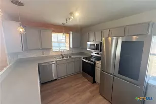 3608 Coral Bay Ln, Killeen, TX 76549 - Photo 5